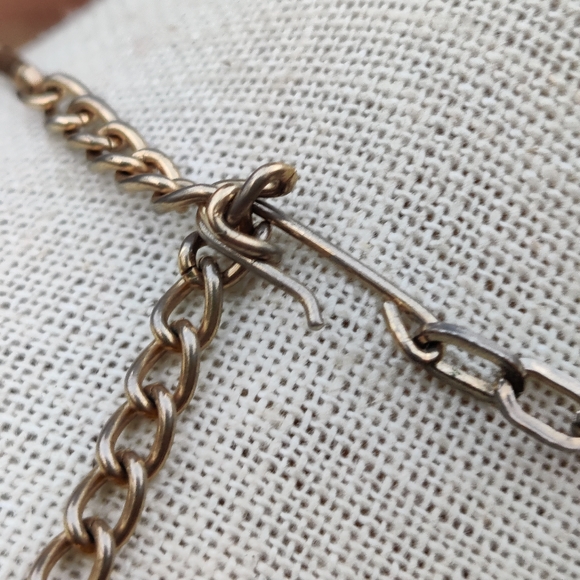 🍒 Vintage Coro Pegasus Red Crystal Necklace - Picture 6 of 11